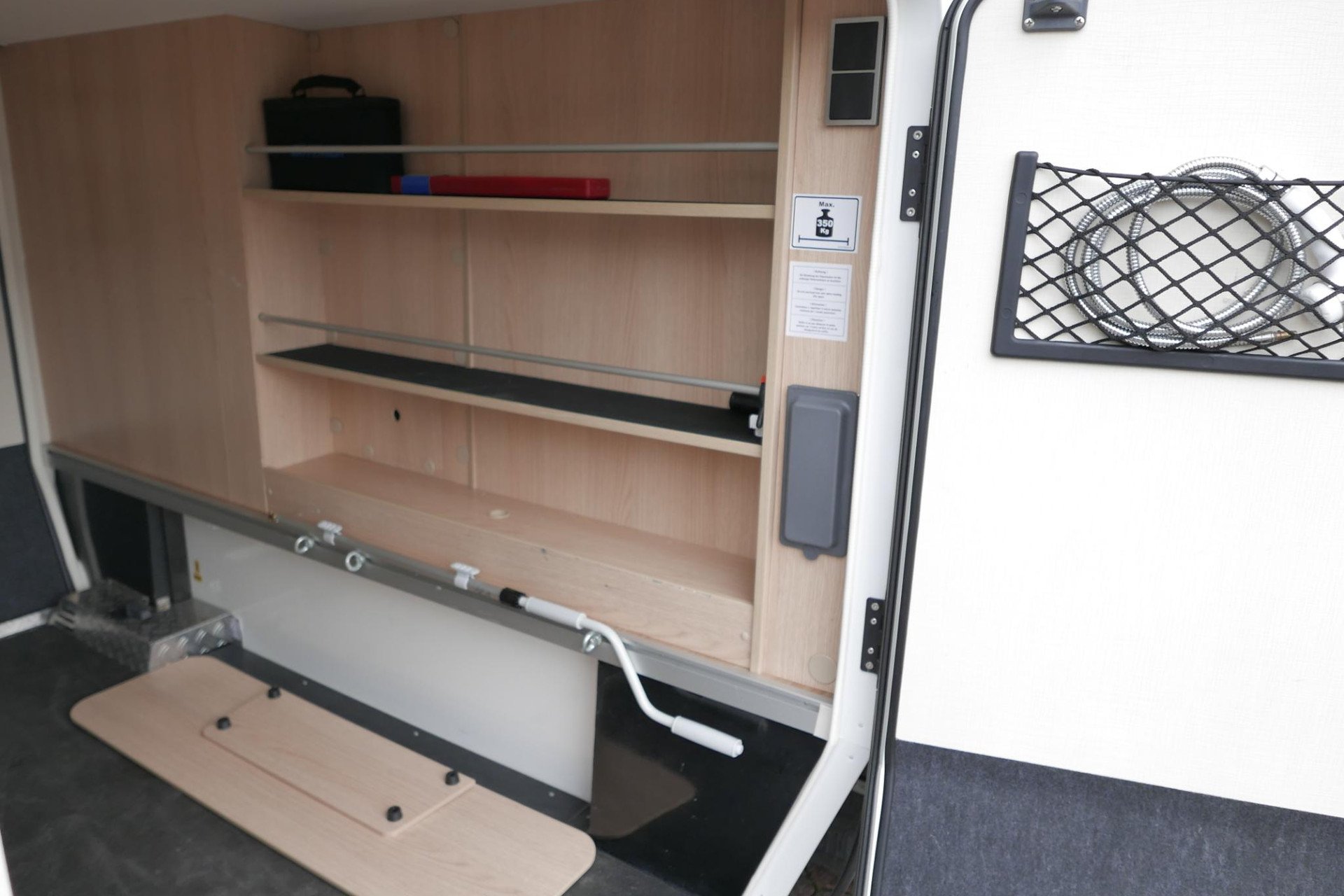 Hymer BMC-I 580 | Mercedes-Benz | 9G automaat | Enkele bedden | 3x Accu