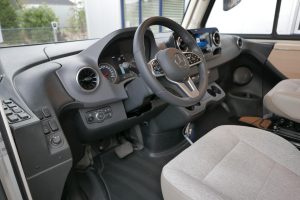 Hymer BMC-I 580 | Mercedes-Benz | 9G automaat | Enkele bedden | 3x Accu