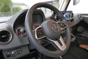 Hymer BMC-I 580 | Mercedes-Benz | 9G automaat | Enkele bedden | 3x Accu
