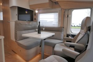 Hymer BMC-I 580 | Mercedes-Benz | 9G automaat | Enkele bedden | 3x Accu