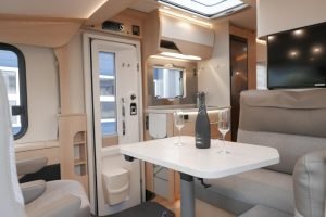 Hymer BMC-I 580 | Mercedes-Benz | 9G automaat | Enkele bedden | 3x Accu