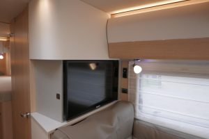 Hymer BMC-I 580 | Mercedes-Benz | 9G automaat | Enkele bedden | 3x Accu