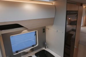 Hymer BMC-I 580 | Mercedes-Benz | 9G automaat | Enkele bedden | 3x Accu