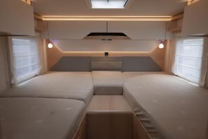 Hymer BMC-I 580 | Mercedes-Benz | 9G automaat | Enkele bedden | 3x Accu