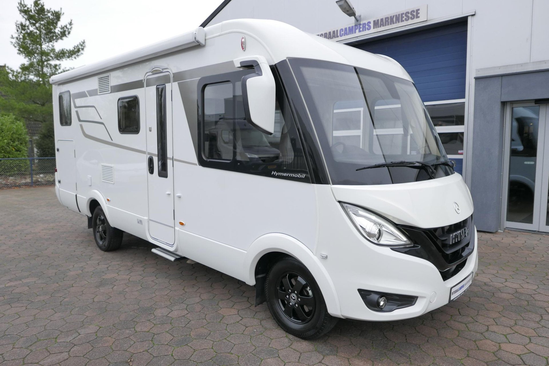 Hymer BMC-I 580 | Mercedes-Benz | 9G automaat | Enkele bedden | 3x Accu