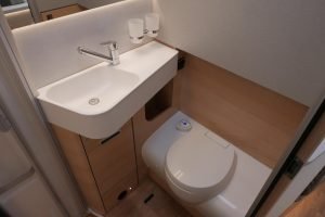 Hymer BMC-I 580 | Mercedes-Benz | 9G automaat | Enkele bedden | 3x Accu