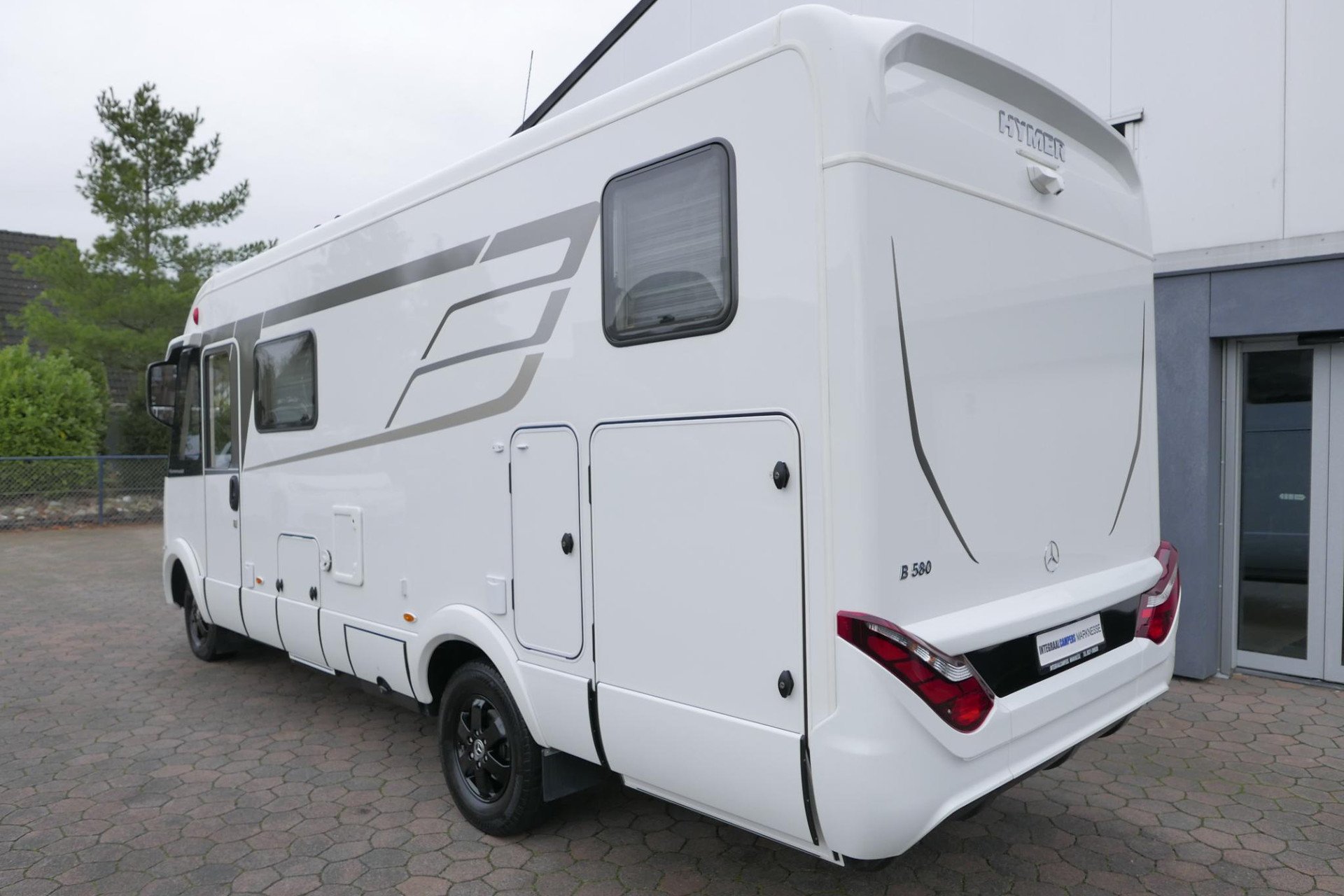 Hymer BMC-I 580 | Mercedes-Benz | 9G automaat | Enkele bedden | 3x Accu