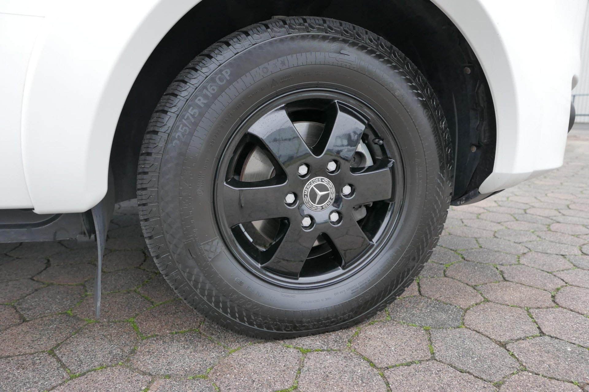 Hymer BMC-I 580 | Mercedes-Benz | 9G automaat | Enkele bedden | 3x Accu