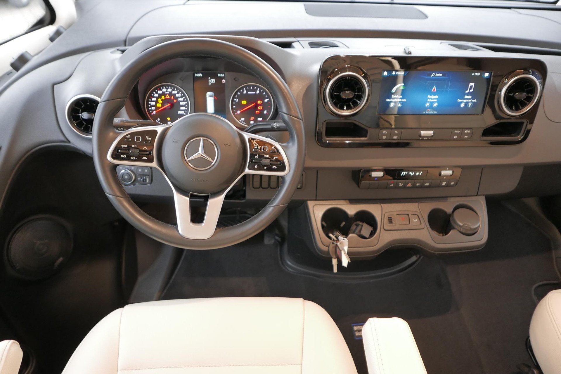 Hymer BML-I 780 MasterLine | Levelsysteem | Lithium | Airco | Enkele bedden