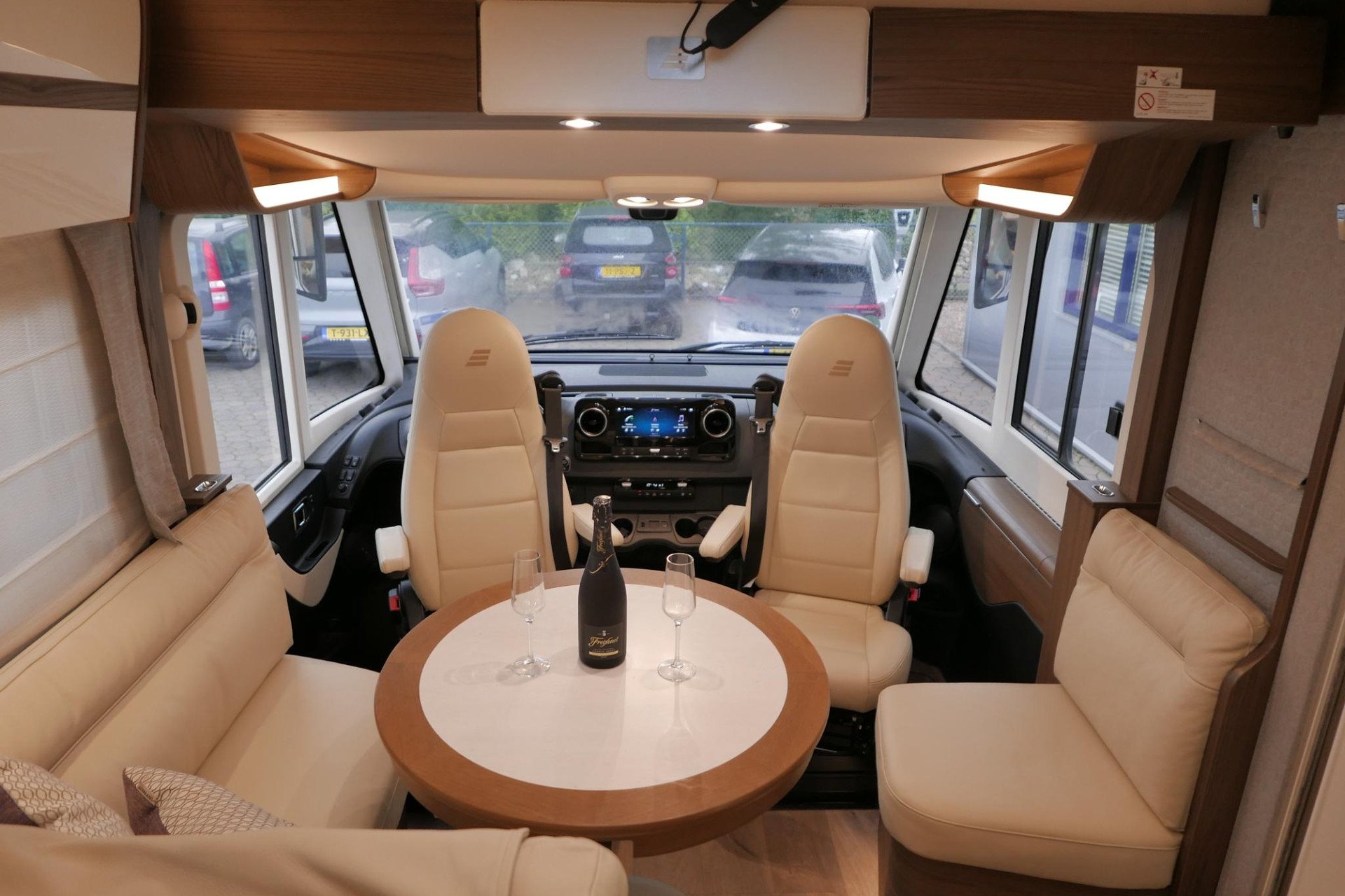 Hymer BML-I 780 MasterLine | Levelsysteem | Lithium | Airco | Enkele bedden
