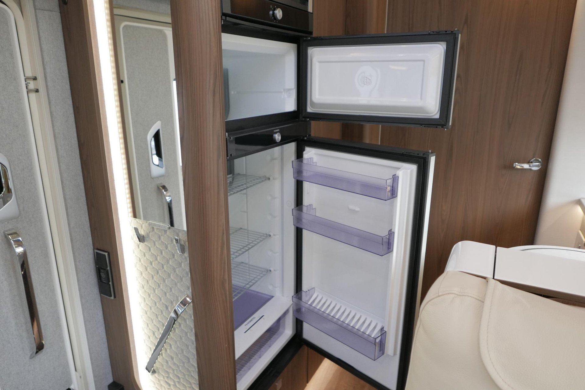 Hymer BML-I 780 MasterLine | Levelsysteem | Lithium | Airco | Enkele bedden