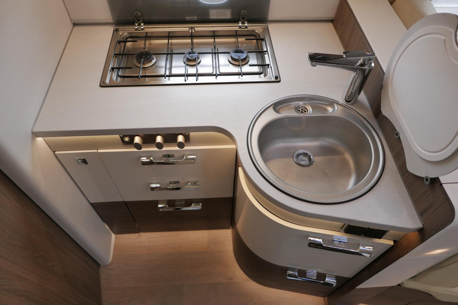 Hymer BML-I 780 MasterLine | Levelsysteem | Lithium | Airco | Enkele bedden