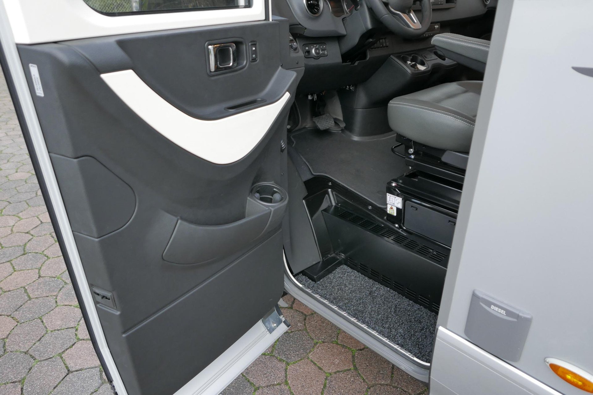 Hymer BML-I 780 MasterLine | NIEUW | Levelsysteem | 300 Lithium |