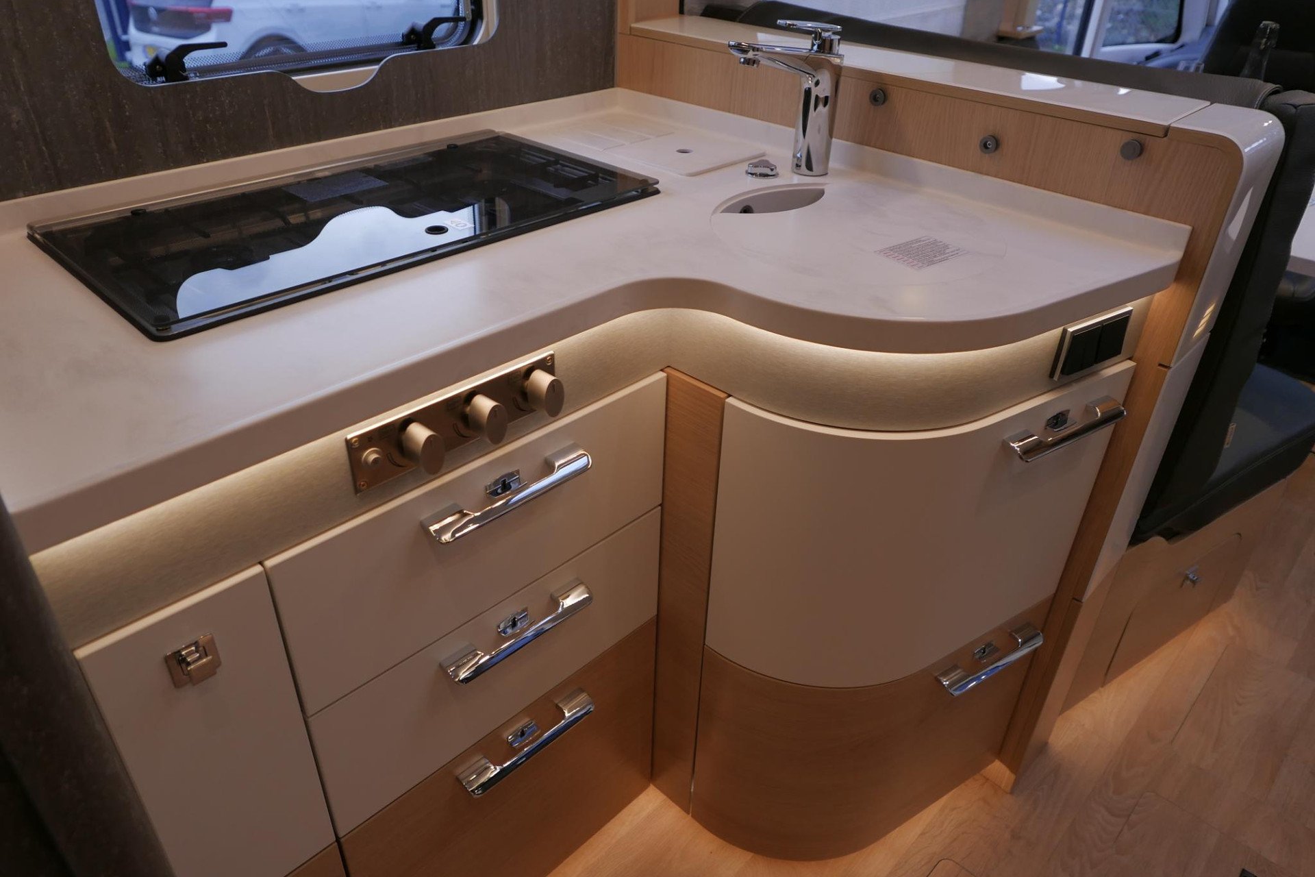 Hymer BML-I 780 MasterLine | NIEUW | Levelsysteem | 300 Lithium |