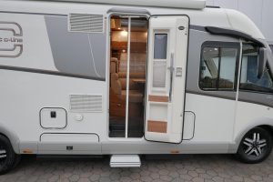 Carthago Chic C-Line I 5.0 QB L | Levelsysteem | Bovenkastjes | Queensbed