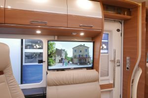Carthago Chic C-Line I 5.0 QB L | Levelsysteem | Bovenkastjes | Queensbed