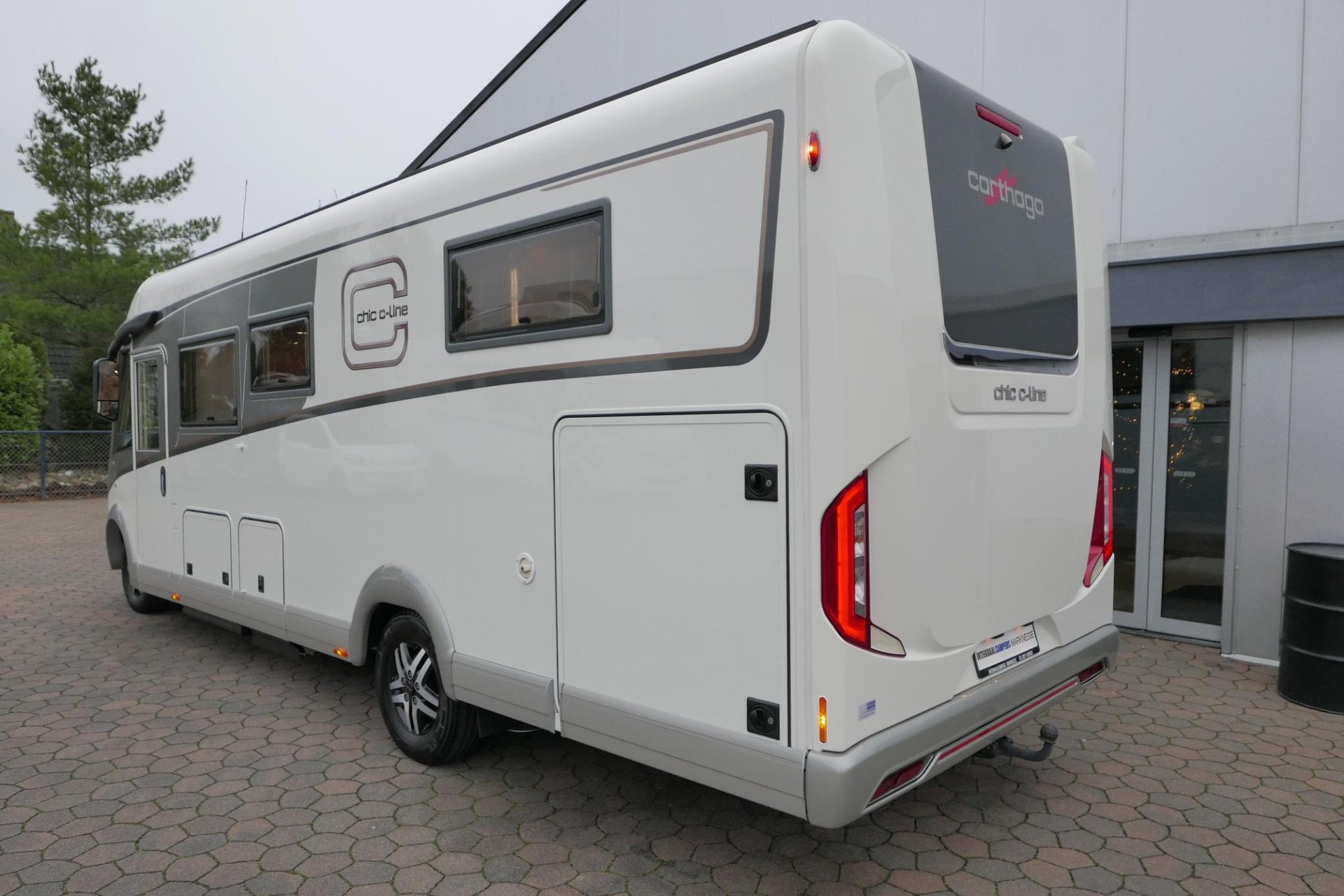 Carthago Chic C-Line I 5.0 QB L | Levelsysteem | Bovenkastjes | Queensbed