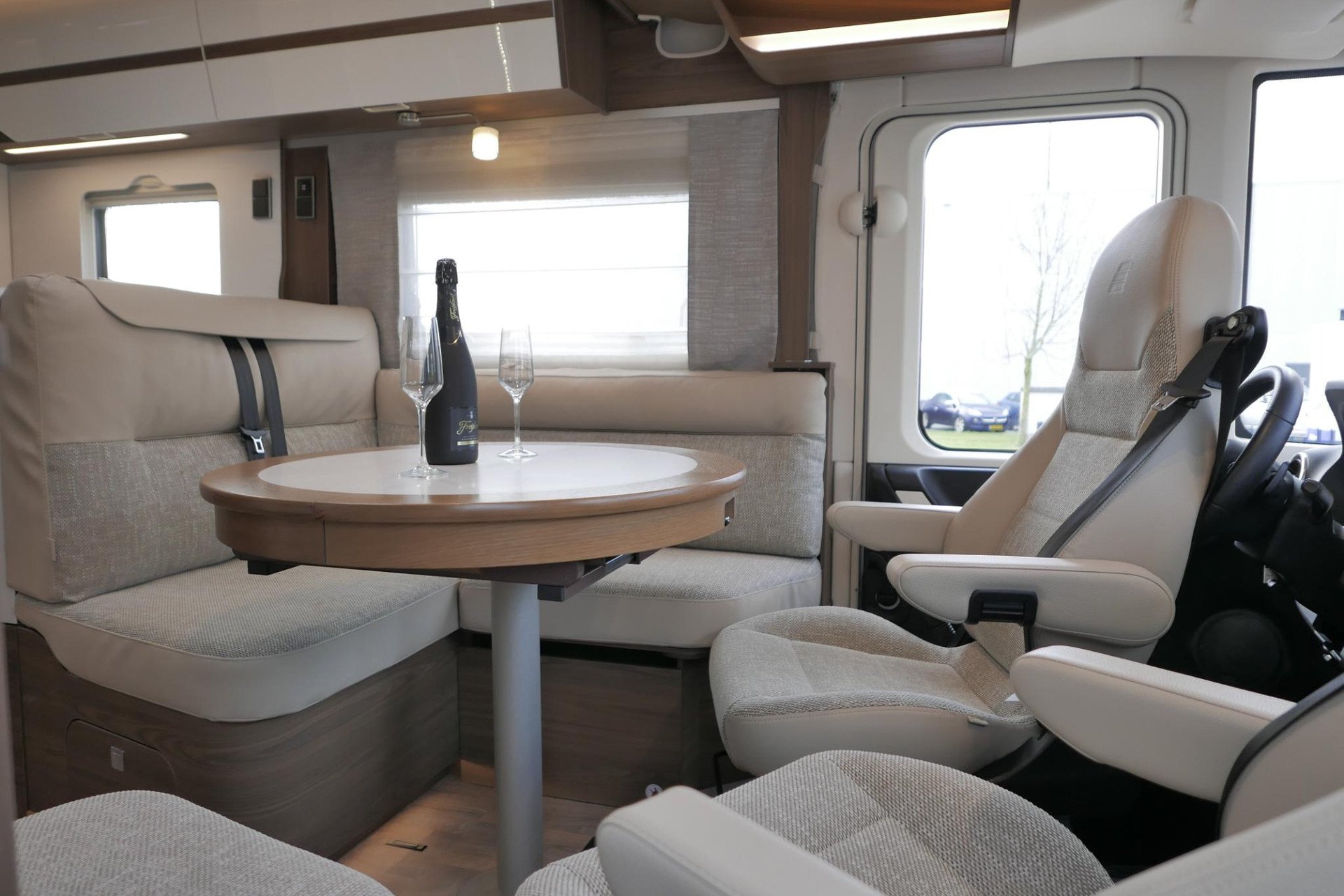 Hymer BML-I 780 MasterLine | Levelsysteem | Lithium | Airco | Enkele bedden