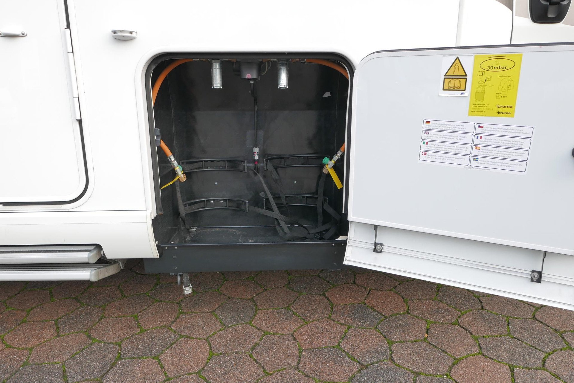 Hymer T 704 SL 180 PK | Automaat | Levelsysteem | Enkele bedden