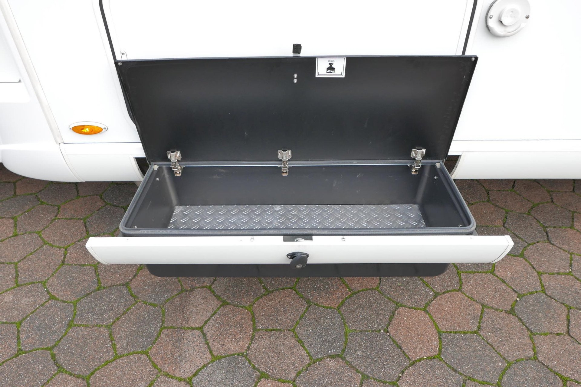 Hymer T 704 SL 180 PK | Automaat | Levelsysteem | Enkele bedden