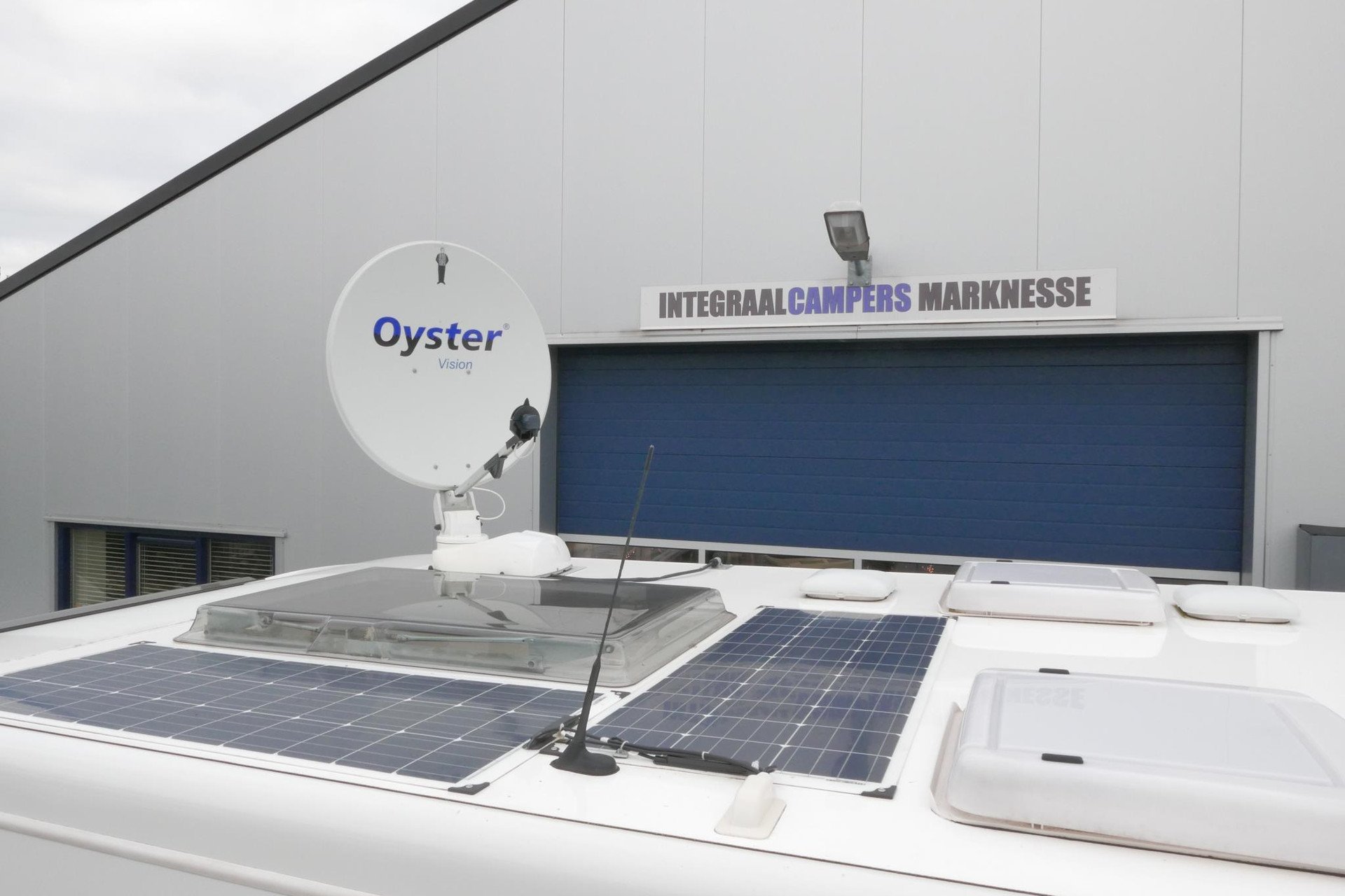 Hymer T 704 SL 180 PK | Automaat | Levelsysteem | Enkele bedden