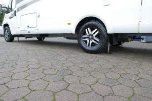 Hymer T 704 SL 180 PK | Automaat | Levelsysteem | Enkele bedden