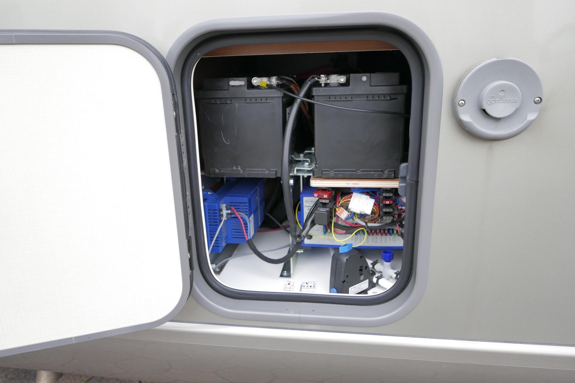 Hymer B 678 PL PremiumLine | Automaat | Levelsysteem | Enkele bedden