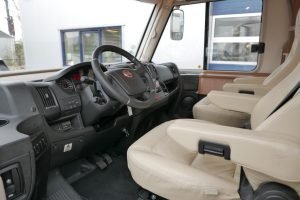 Hymer B 678 PL PremiumLine | Automaat | Levelsysteem | Enkele bedden