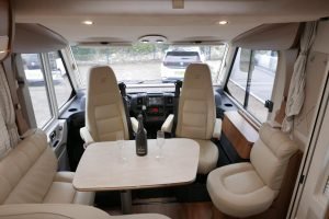 Hymer B 678 PL PremiumLine | Automaat | Levelsysteem | Enkele bedden