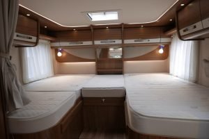 Hymer B 678 PL PremiumLine | Automaat | Levelsysteem | Enkele bedden
