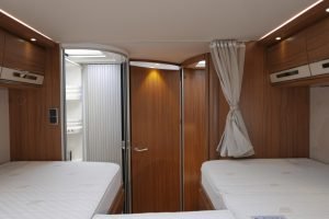 Hymer B 678 PL PremiumLine | Automaat | Levelsysteem | Enkele bedden