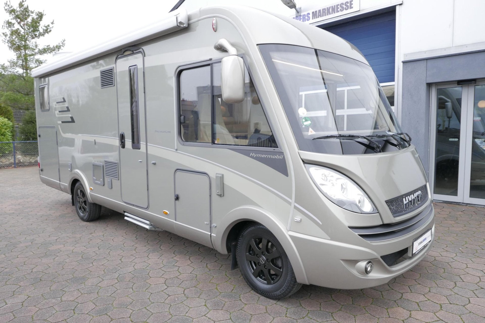 Hymer B 678 PL PremiumLine | Automaat | Levelsysteem | Enkele bedden