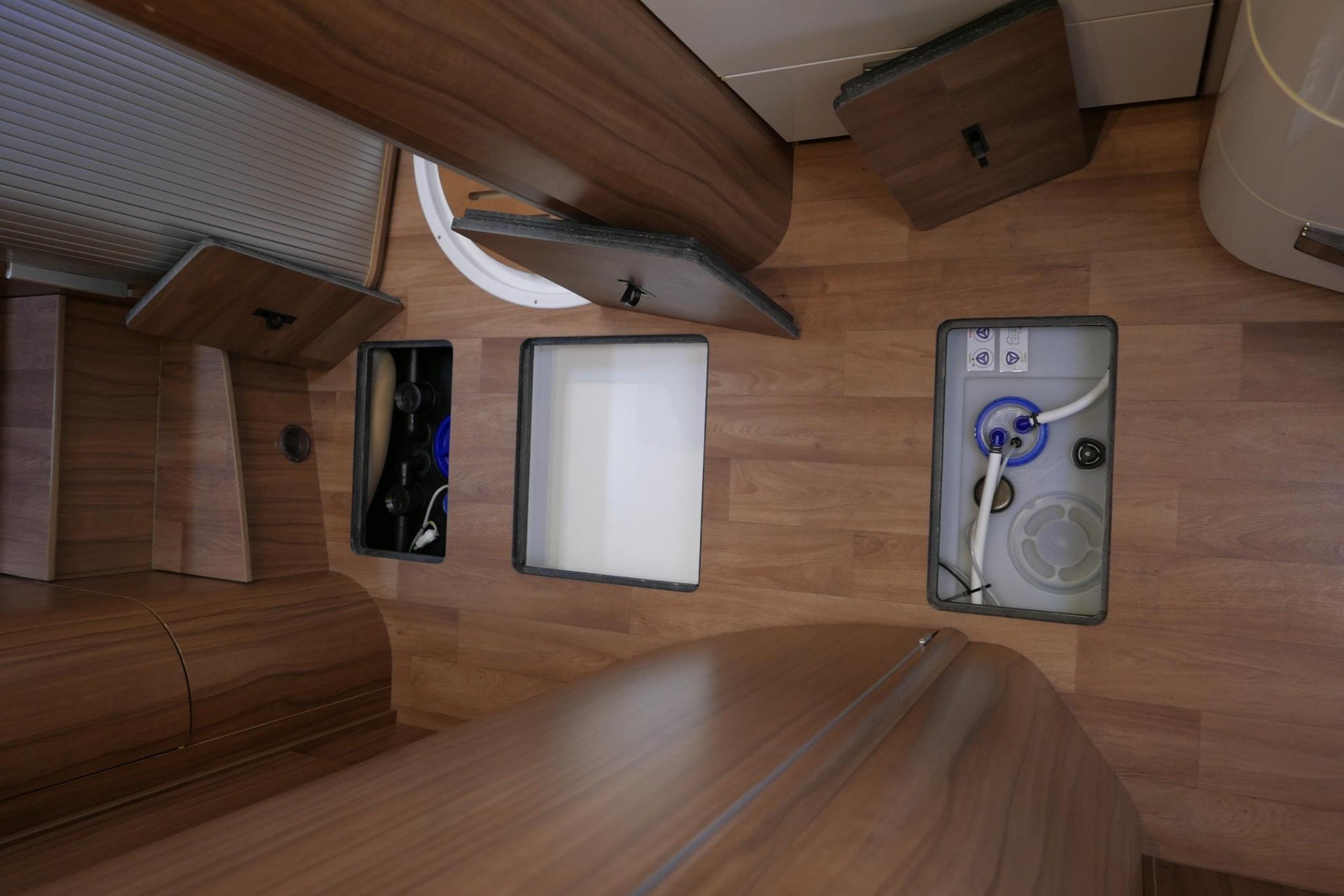 Hymer B 678 PL PremiumLine | Automaat | Levelsysteem | Enkele bedden