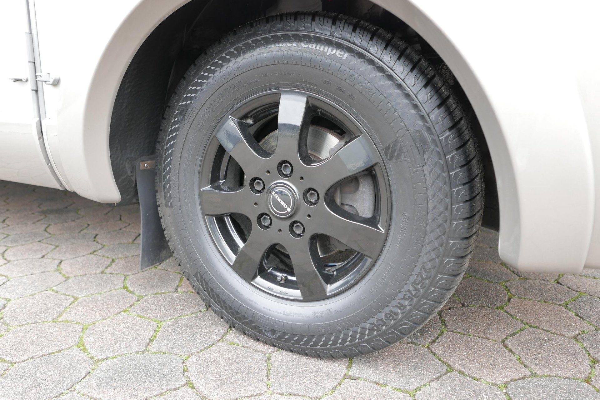 Hymer B 678 PL PremiumLine | Automaat | Levelsysteem | Enkele bedden