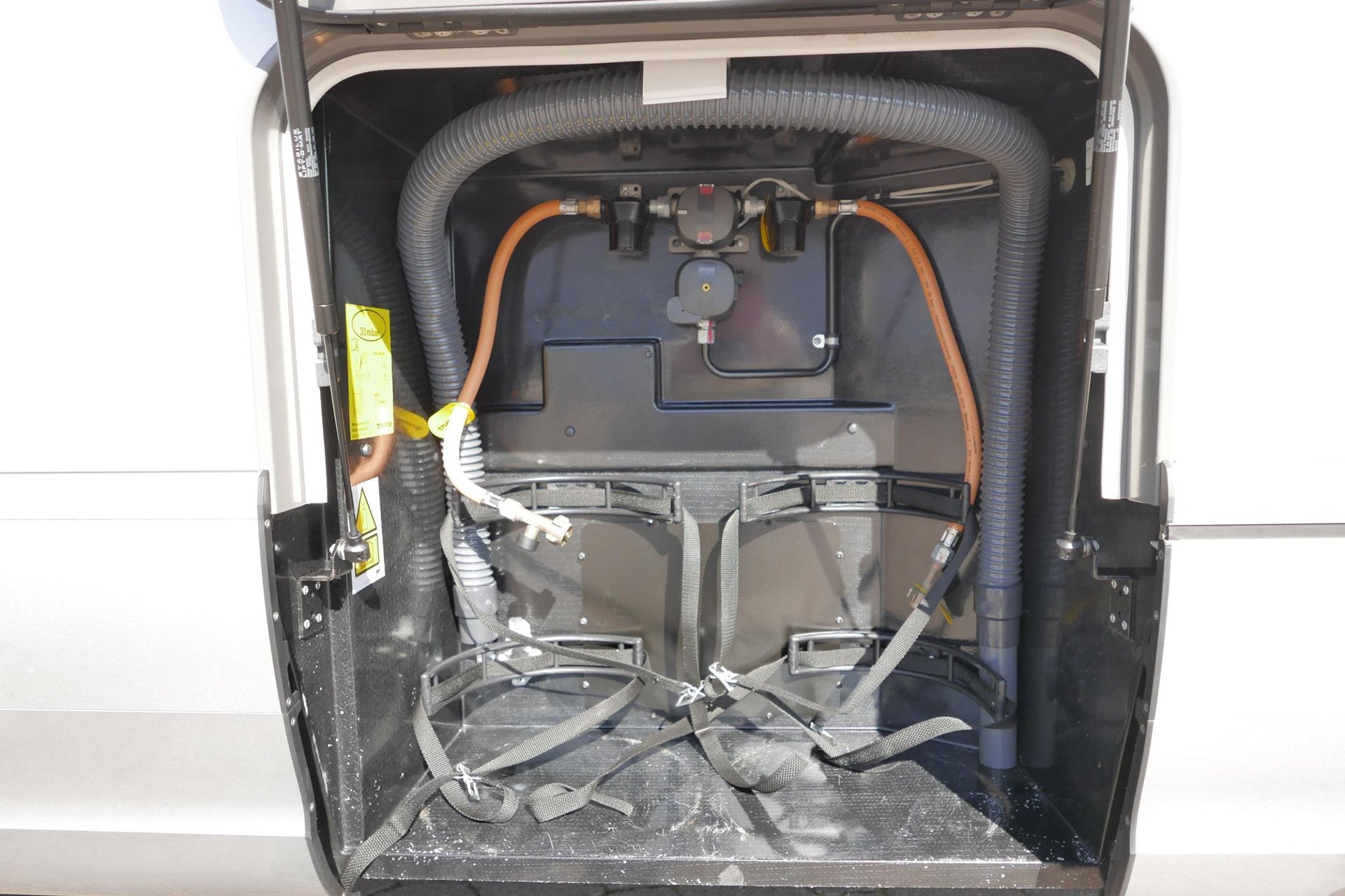 Hymer BML-I 790 MasterLine | Queensbed | Levelsysteem | Hefbed | Lithium |