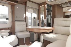 Hymer BML-I 790 MasterLine | Queensbed | Levelsysteem | Hefbed | Lithium |