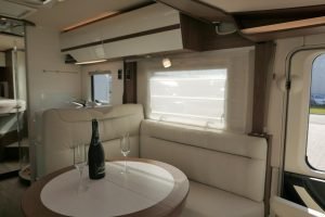 Hymer BML-I 790 MasterLine | Queensbed | Levelsysteem | Hefbed | Lithium |