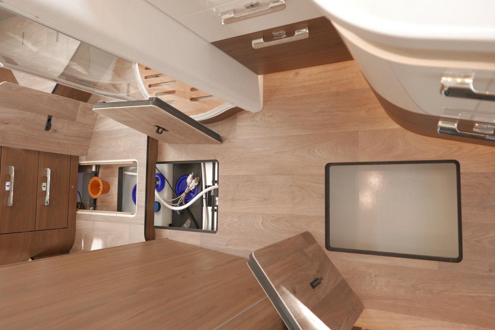 Hymer BML-I 790 MasterLine | Queensbed | Levelsysteem | Hefbed | Lithium |