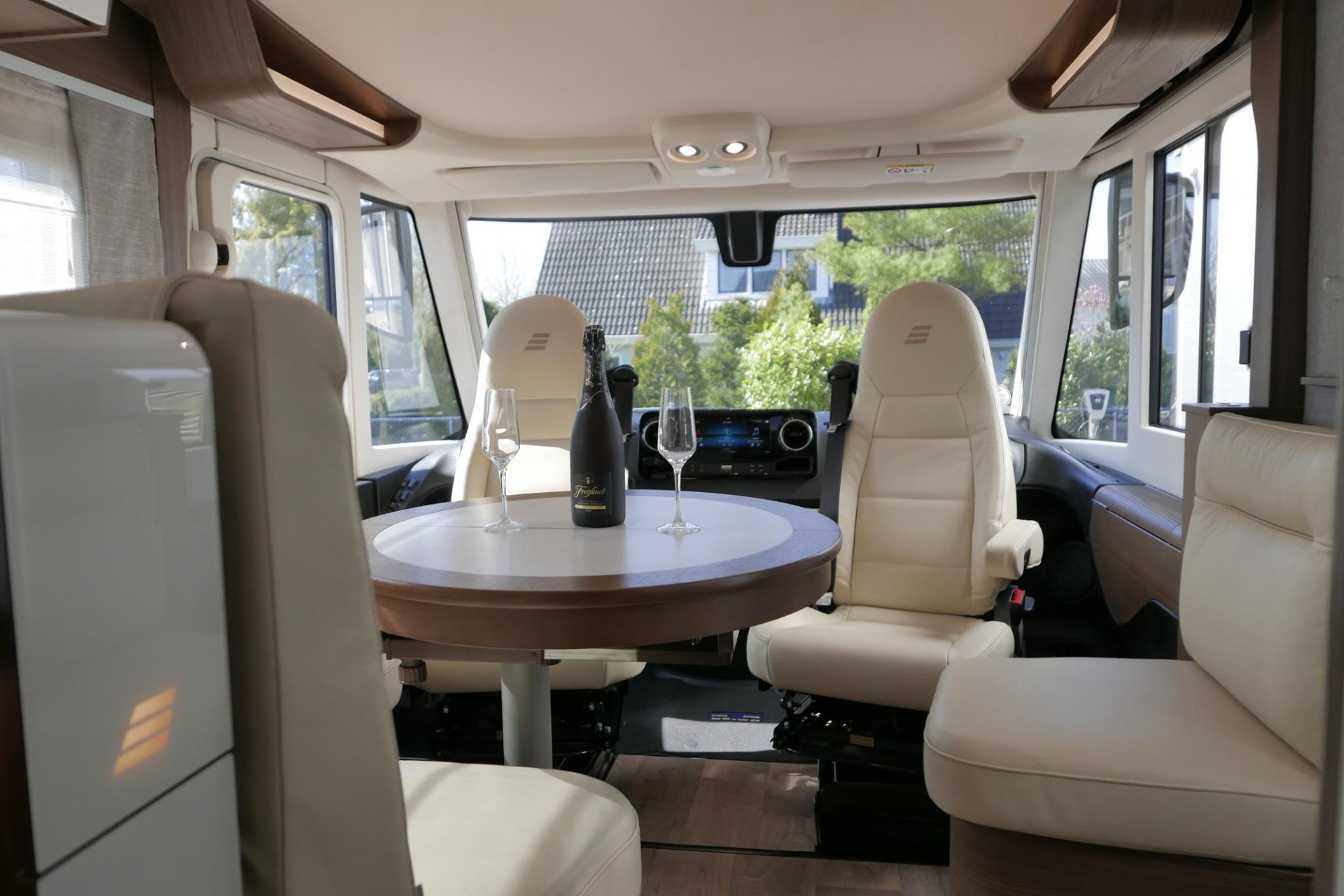 Hymer BML-I 780 MasterLine | Levelsysteem | Lithium | Airco | Enkele bedden