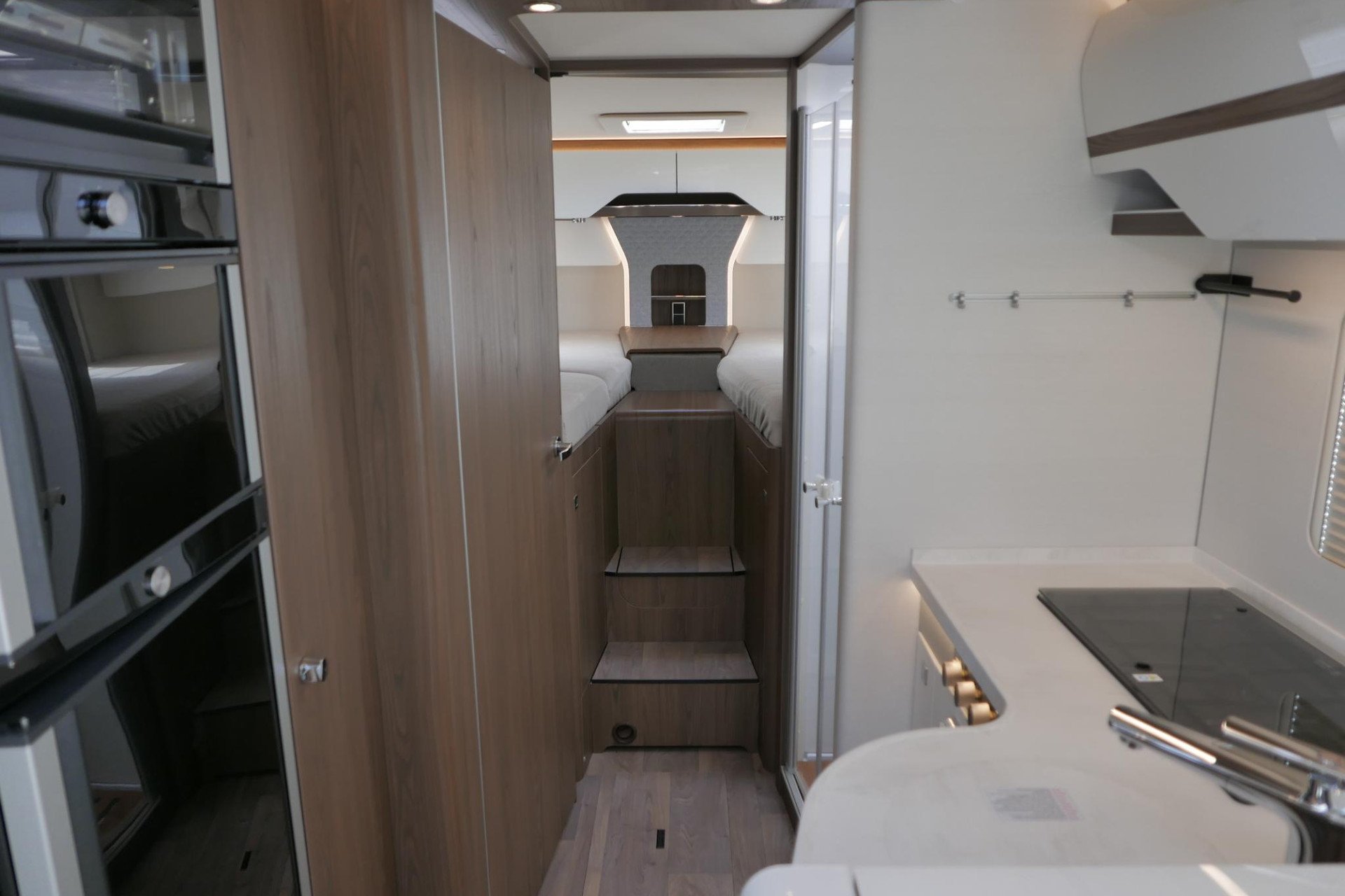 Hymer BML-I 780 MasterLine | Levelsysteem | Lithium | Airco | Enkele bedden