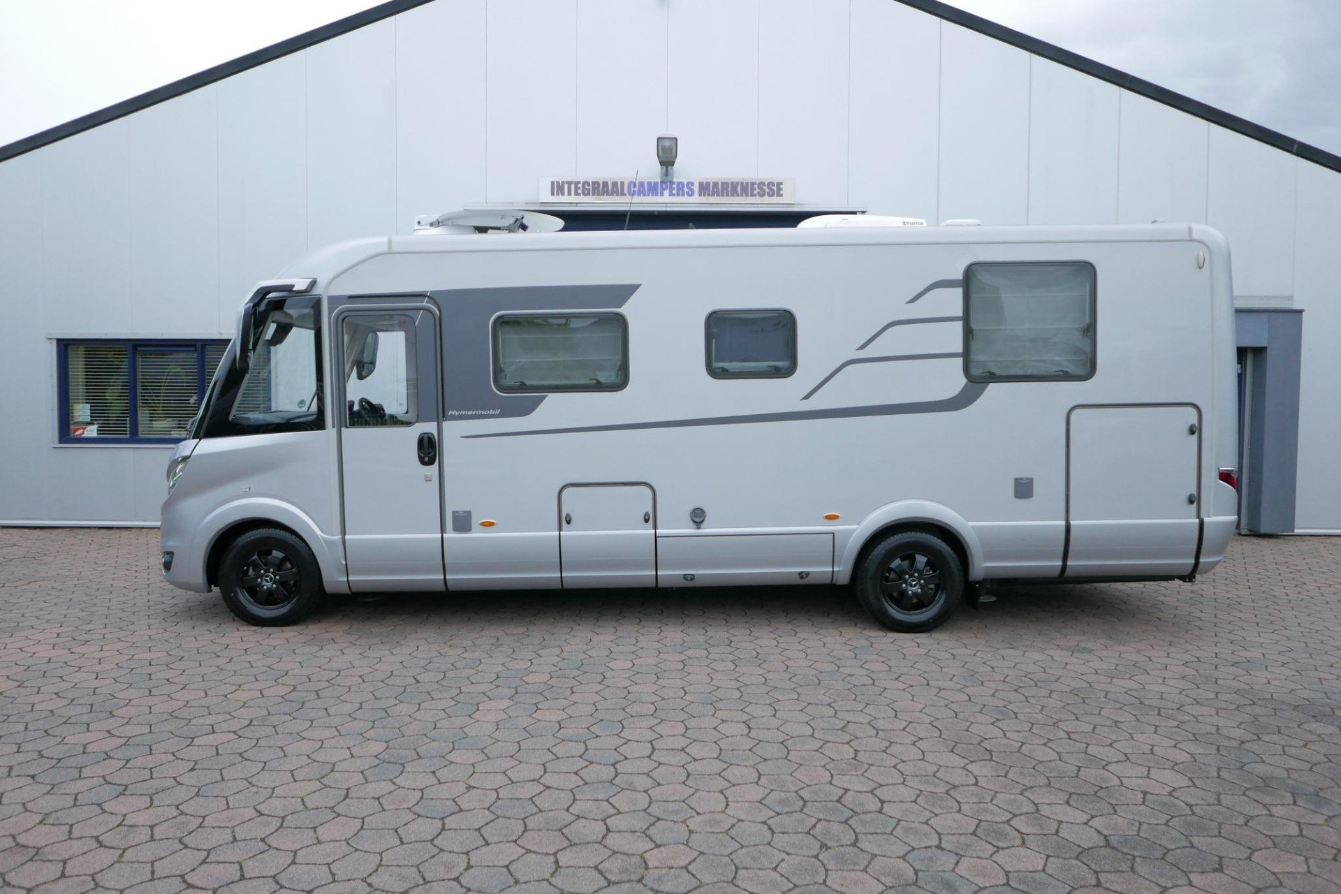 Hymer BML-I 790 MasterLine | Queensbed | Levelsysteem | Hefbed | Lithium |
