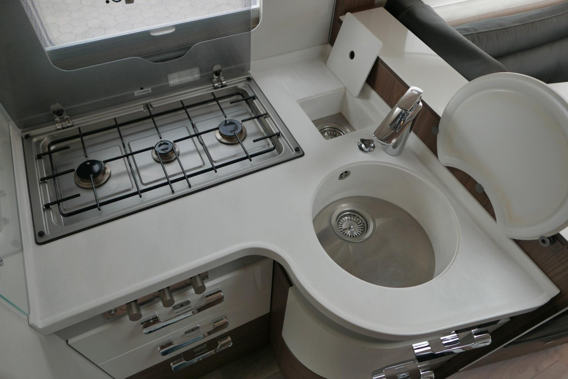 Hymer BML-I 790 MasterLine | Queensbed | Levelsysteem | Hefbed | Lithium |