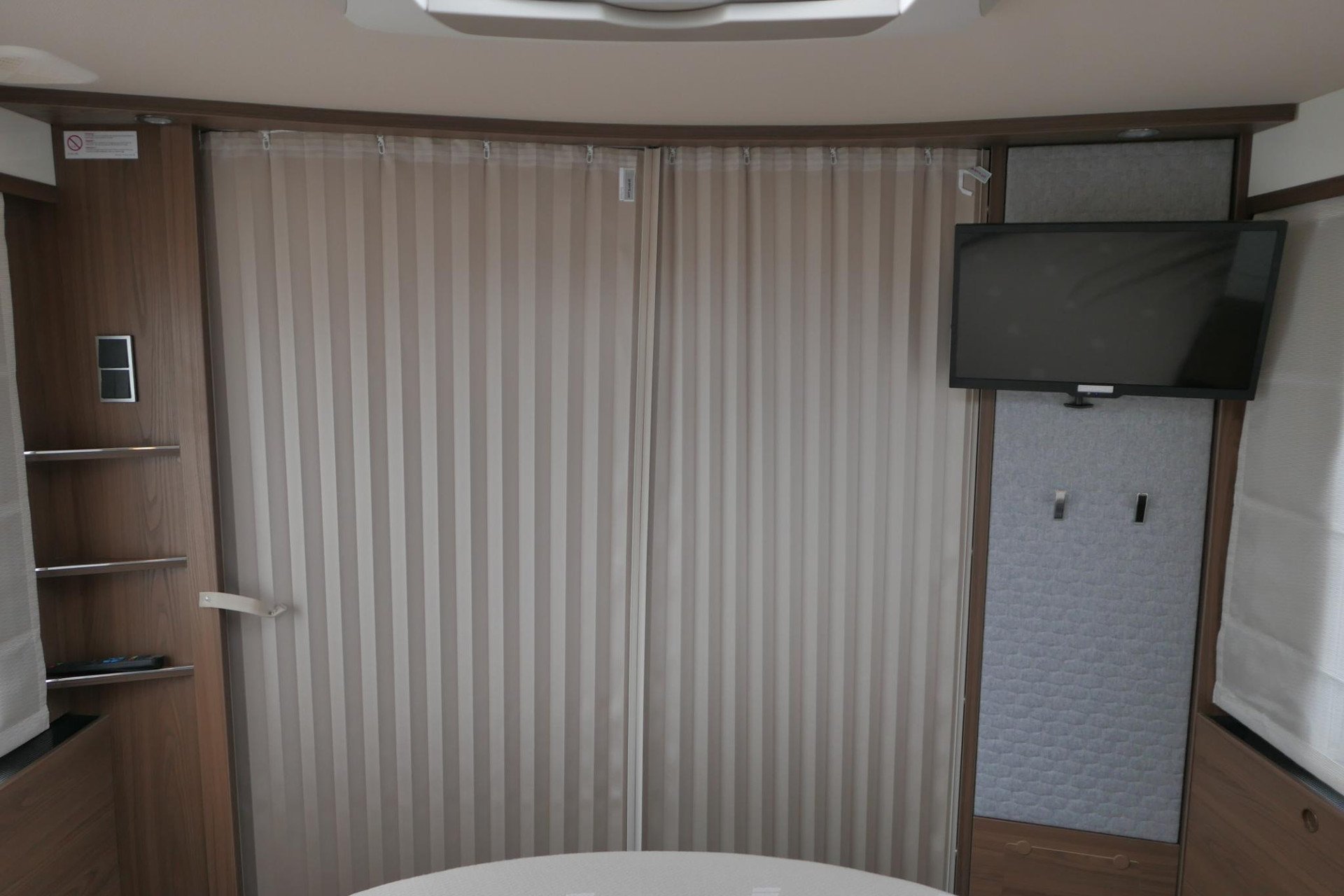 Hymer BML-I 790 MasterLine | Queensbed | Levelsysteem | Hefbed | Lithium |