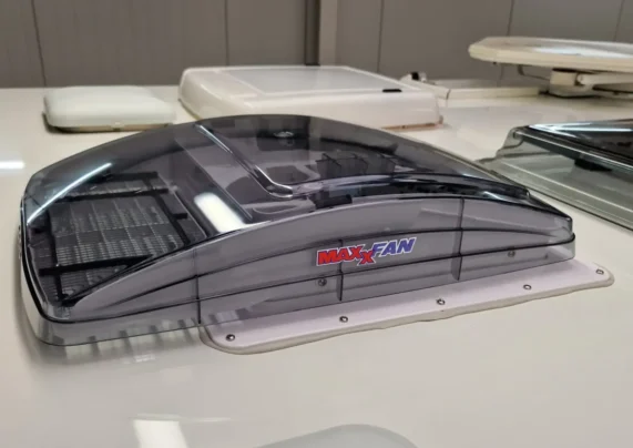 MaxxFan dakventilator camper