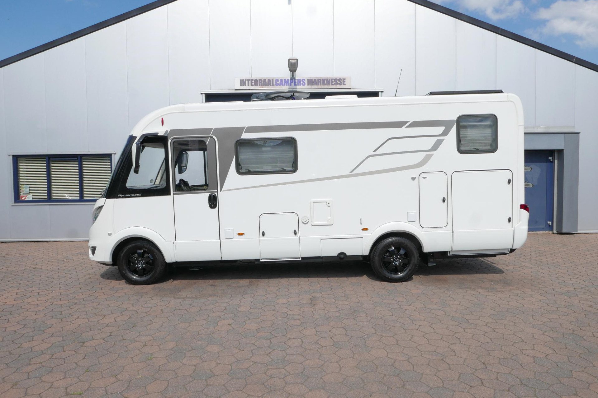 Hymer BMC-I 580 ModernComfort | Bovenkastjes | Levelsysteem | Omvormer | Zonnepanelen