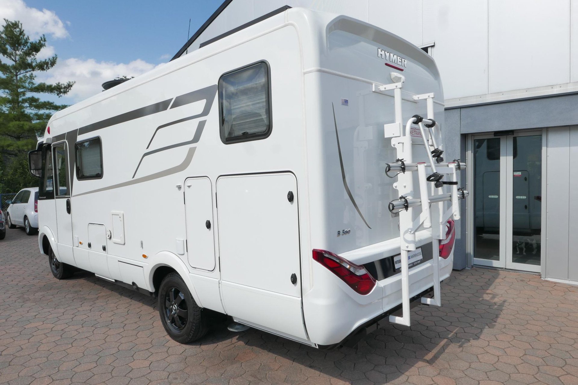 Hymer BMC-I 580 ModernComfort | Bovenkastjes | Levelsysteem | Omvormer | Zonnepanelen