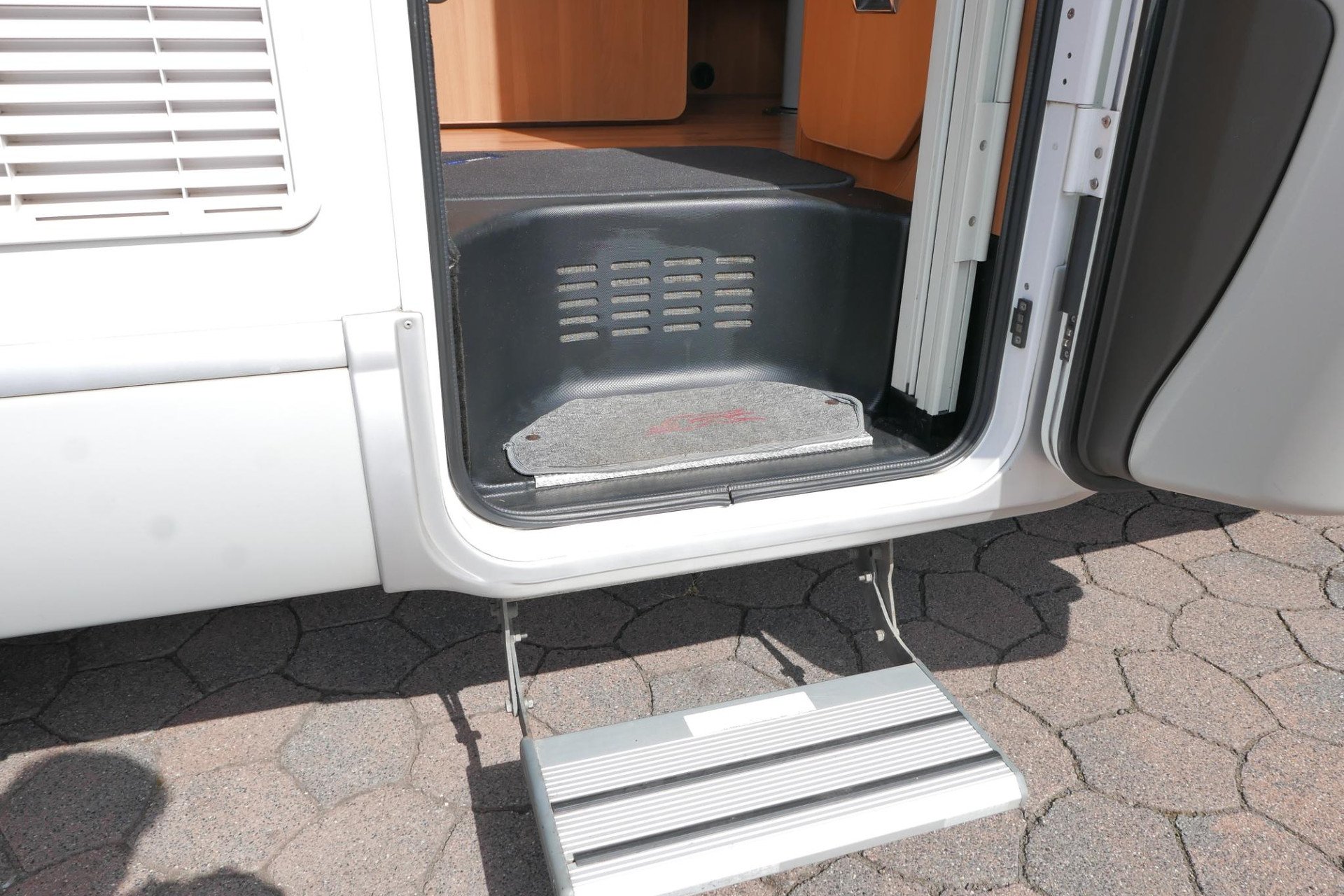 Laika Ecovip 309 | Enkele bedden | 6.99m | Zonnepaneel | Schotel
