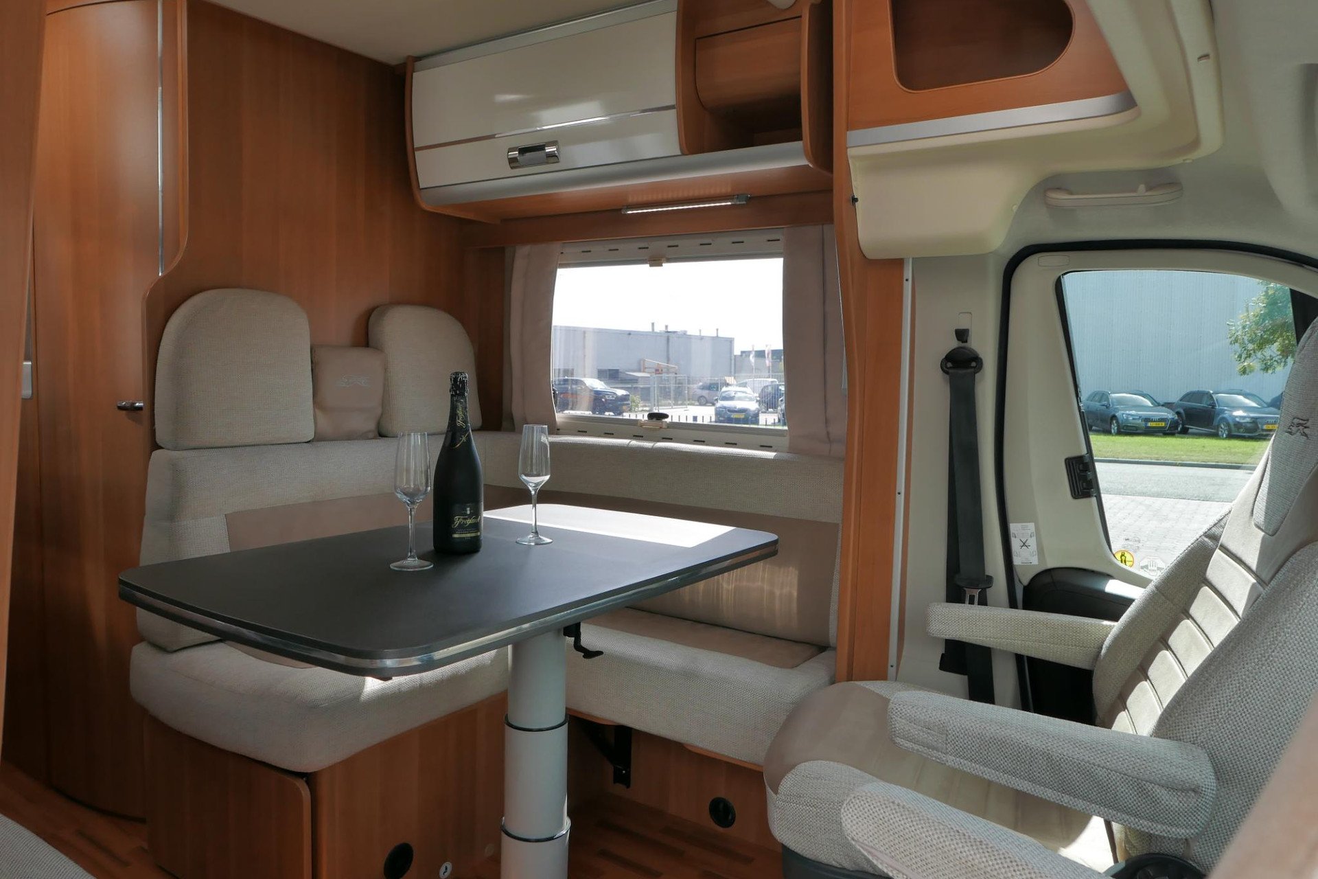 Laika Ecovip 309 | Enkele bedden | 6.99m | Zonnepaneel | Schotel
