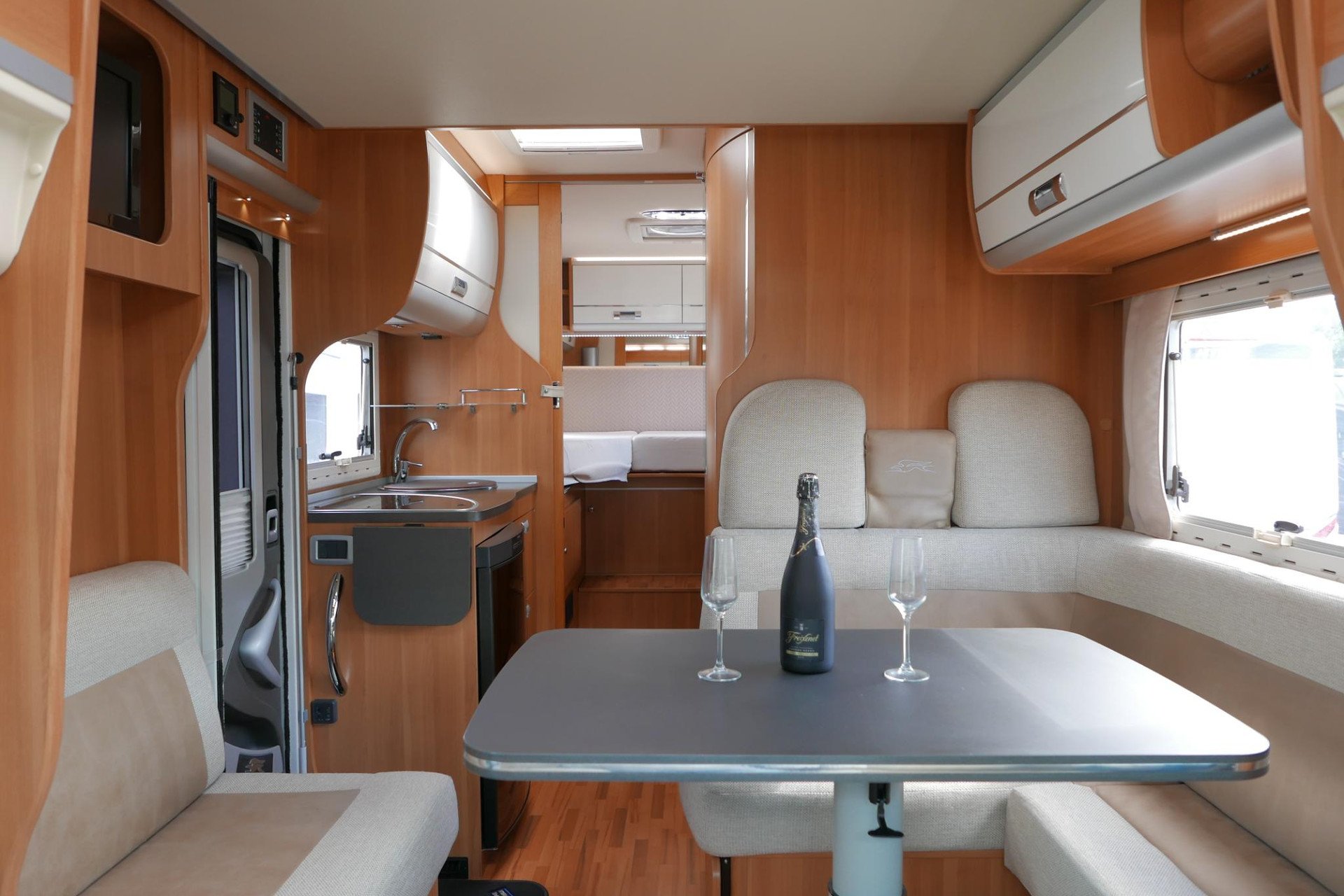 Laika Ecovip 309 | Enkele bedden | 6.99m | Zonnepaneel | Schotel