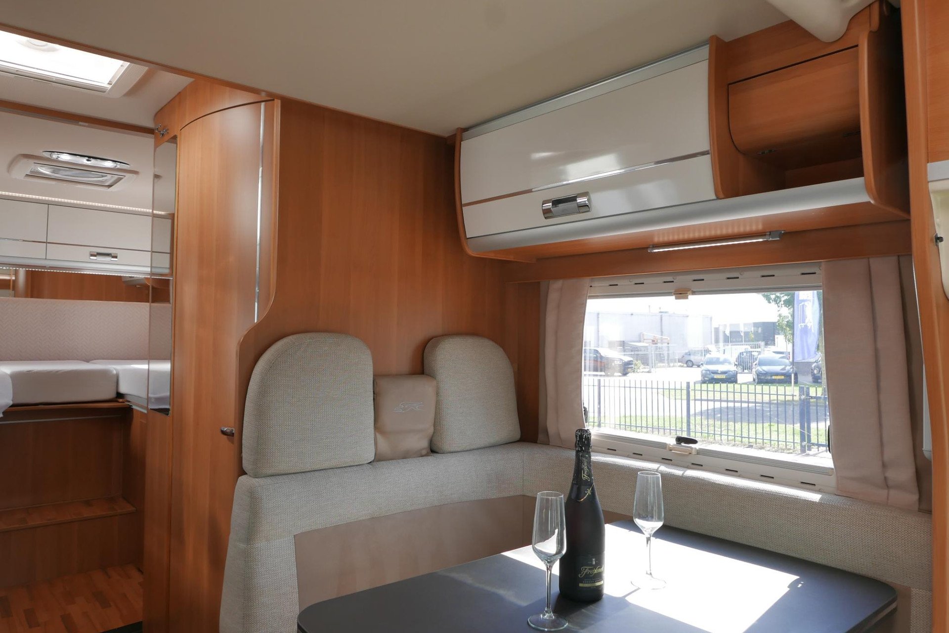 Laika Ecovip 309 | Enkele bedden | 6.99m | Zonnepaneel | Schotel